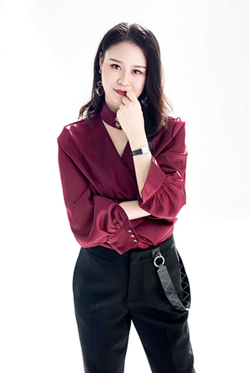 杨丽
